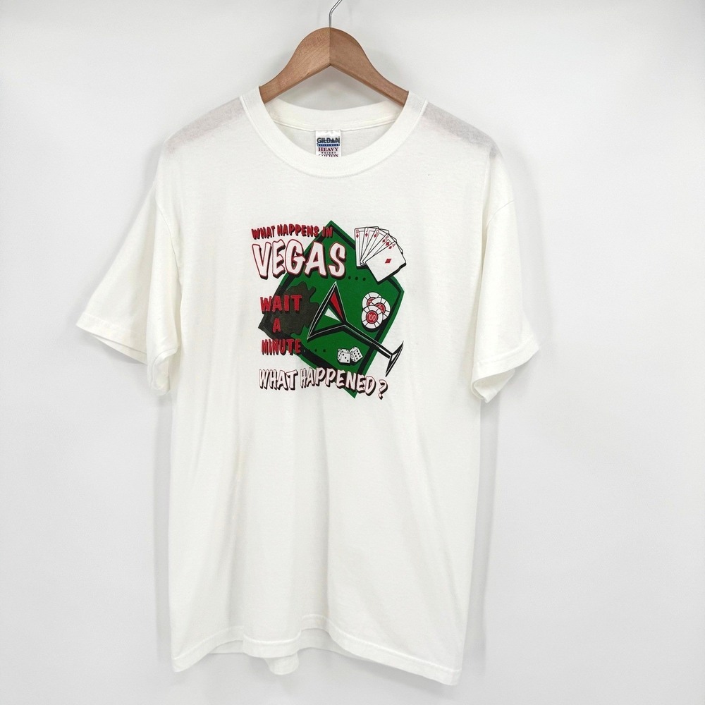 VTG Gildan "What happens in Vegas..."‎ Graphic T-Shirt White Cotton Mens L